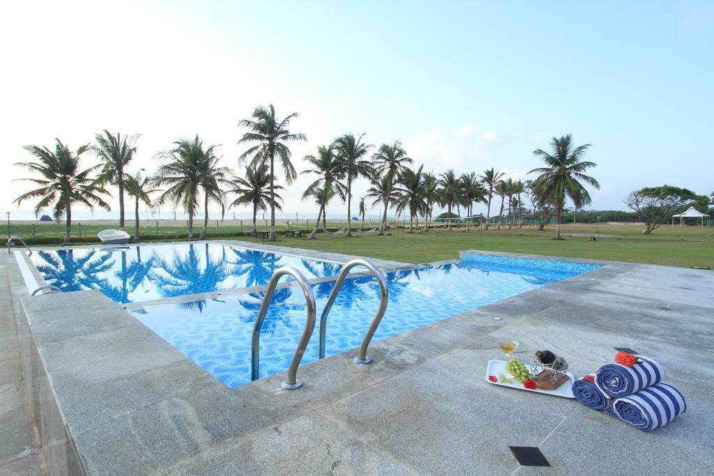 The Ashok Beach Resort Pondicherry Esterno foto