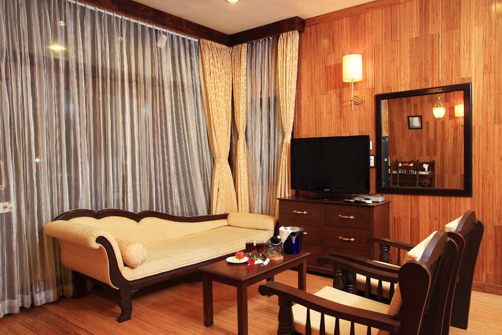 The Ashok Beach Resort Pondicherry Esterno foto