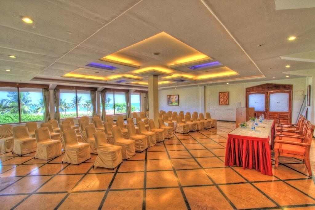 The Ashok Beach Resort Pondicherry Esterno foto
