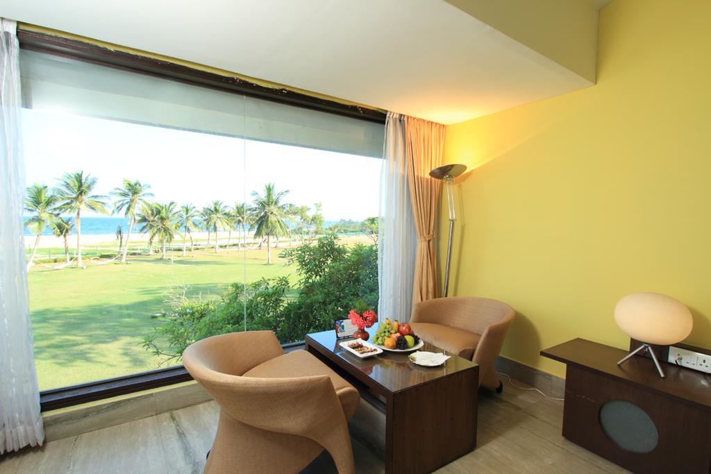 The Ashok Beach Resort Pondicherry Esterno foto